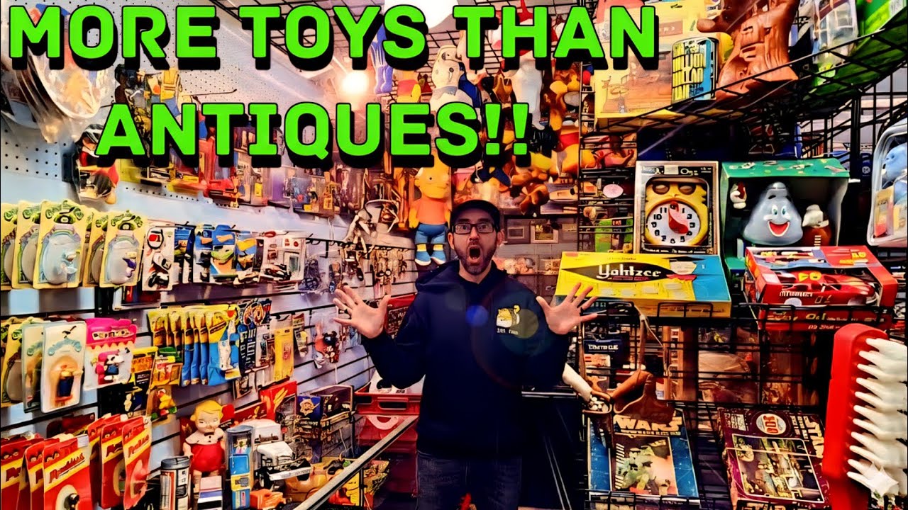 This Antique Mall Was LOADED With Vintage Toys!! Toy Hunt At Inside Avenue Antiques