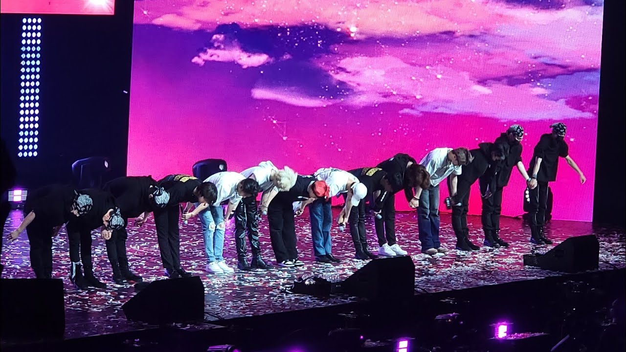 [Fancam] Ateez 에이티즈 エイティーズ Turbulence & ending w/ Jongho. The Fellowship Beginning of the End Day 2