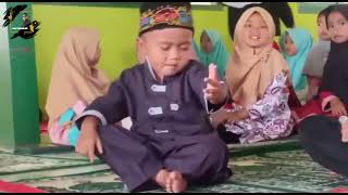 story WA bocah viral menikmati sholawat