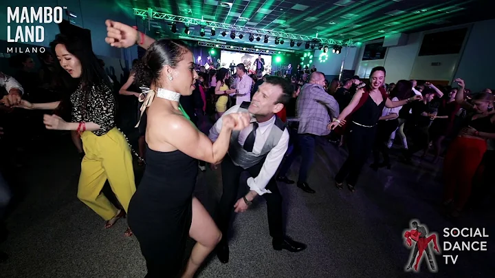 Alberto Foschi & Teresa Whitter - Salsa Social Dan...