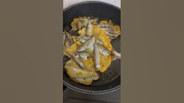 Đặc sản miền Tây mùa nước nổi: cá linh/Linh fish #vietnamesefood #foodexplore #hometown