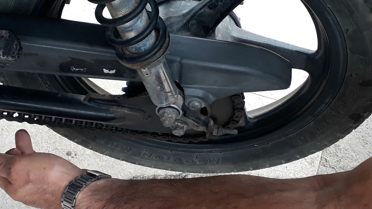 Como Apertar A Corrente Da Sua Moto YouTube