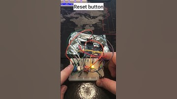 controlling 2 programs with 2 buttons. also a reset button #arduinoproject