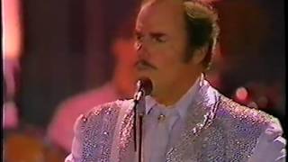 Slim Whitman Sings Rose Marie Live in Ireland