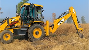 New JCB 3dx Xpert Loading Mud Tractor