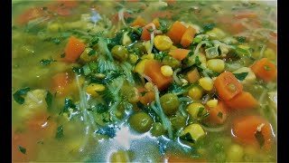 #اسرع شوربة ممكن تجهزيها شوربة الخضار بالشعيرية مفيدة وخفيفة_Vegetable noodle soup