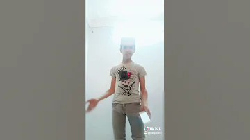 انتى بتتكلمى كده ليه يا مره 