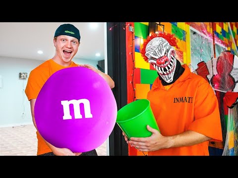 7 Types Of Halloween Trick Or Treater Stereotypes!