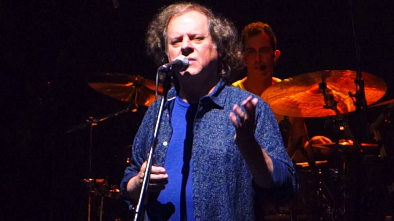 Não me deixes ficar aqui