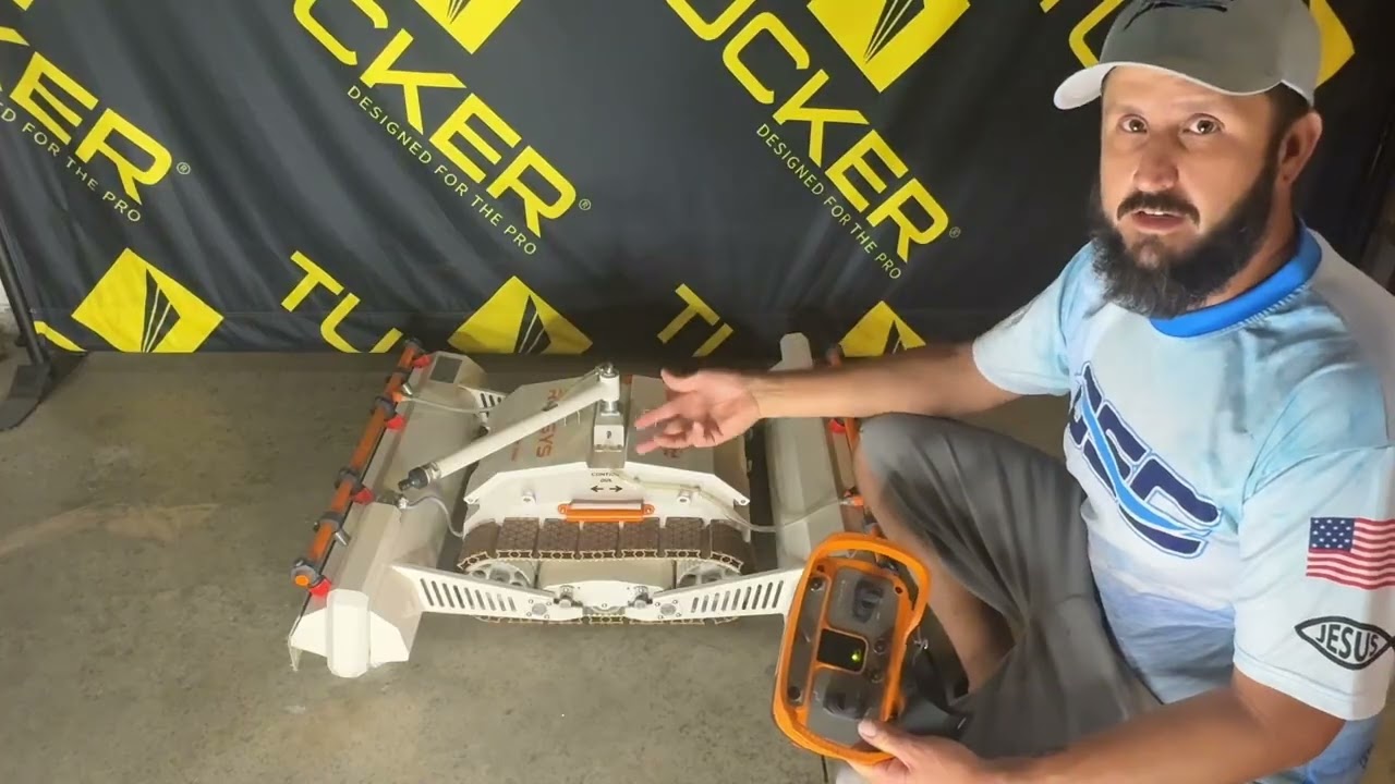 Solar Robot Mini and Tucker® Max Output Kit for Solar Panel
