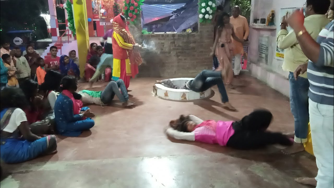 श्री बालाजी मंदिर भगवानपुर धाम में आरती शुरू होते ही सारे भूत प्रेत आगे आ जाते हैं।