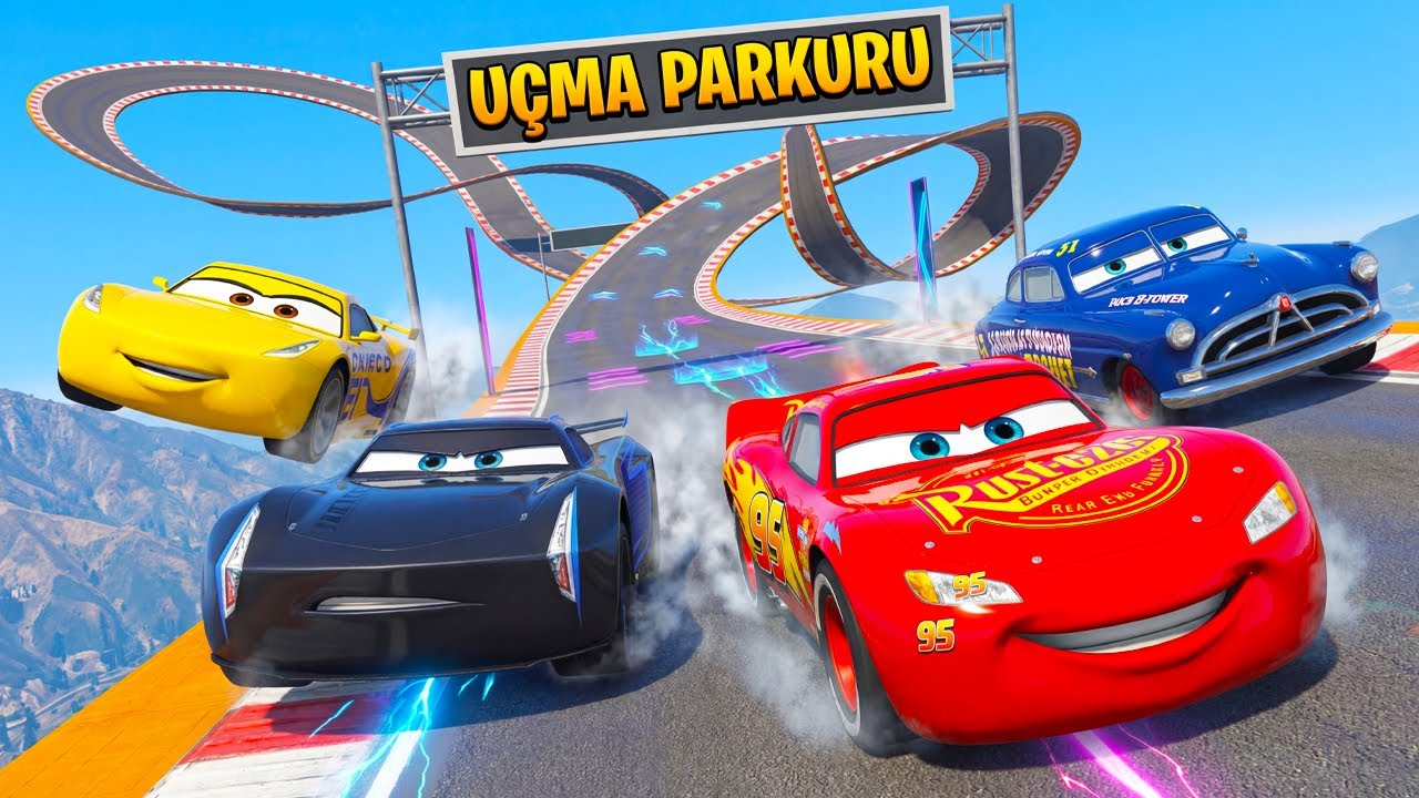 Şimşek McQueen ve Arkadaşları Uçma Parkurunda Yarışıyor! 😱🚗  | GTA 5