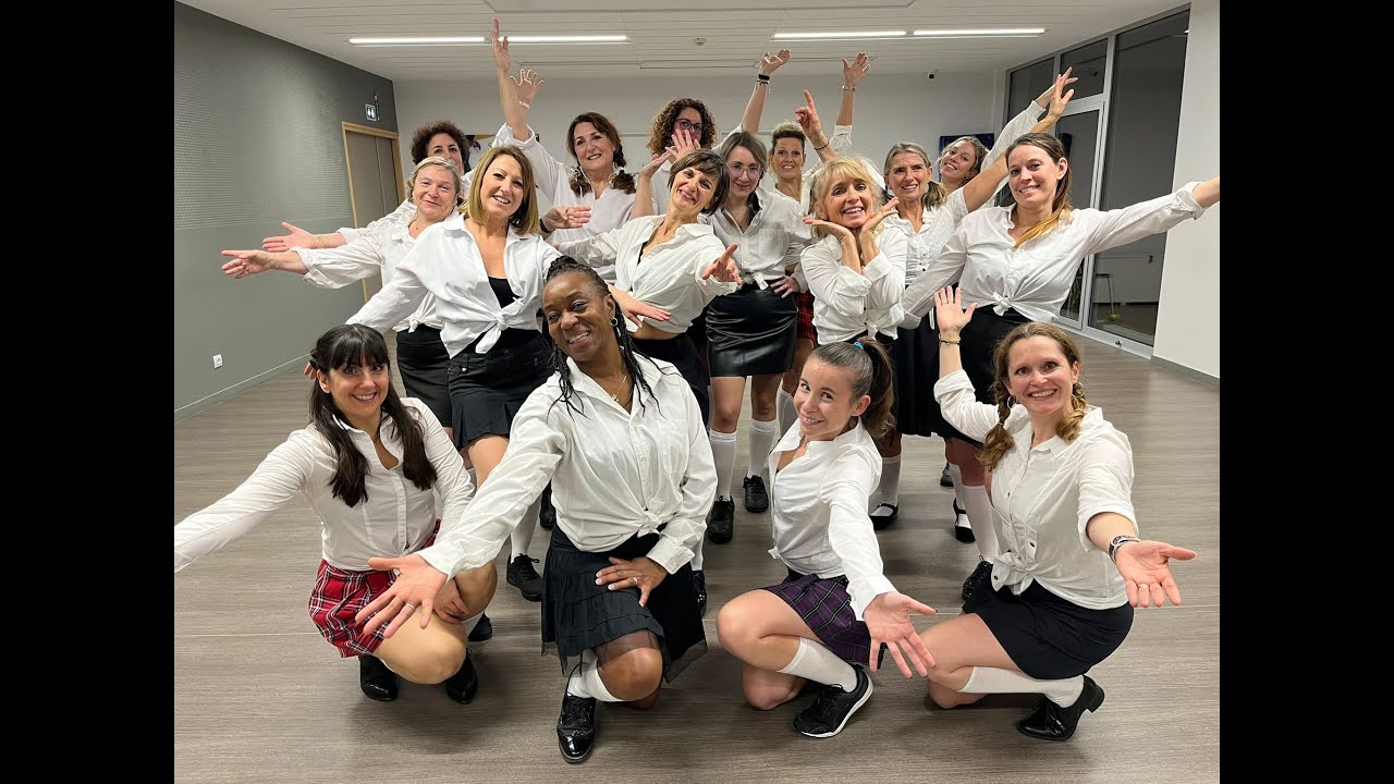 DANCING JAZZ - Baby One More Time