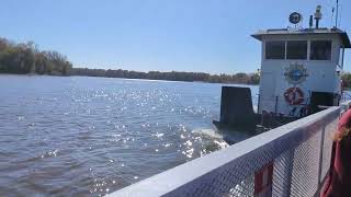 golden eagle ferry #saintlouis 💖