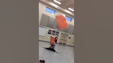 FLAG TOSS_catch in splits