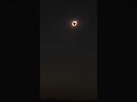 TAZAMA TUKIO LA KUPATWA KWA JUA LILIVYO TOKEA MAREKANI TAREHE 8 4 2024 Facts Entertainmentnews