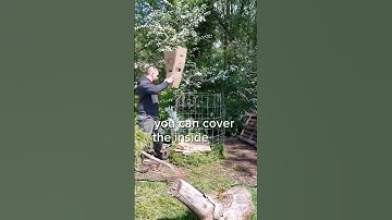 simple diy compostheap with leftover wire mesh