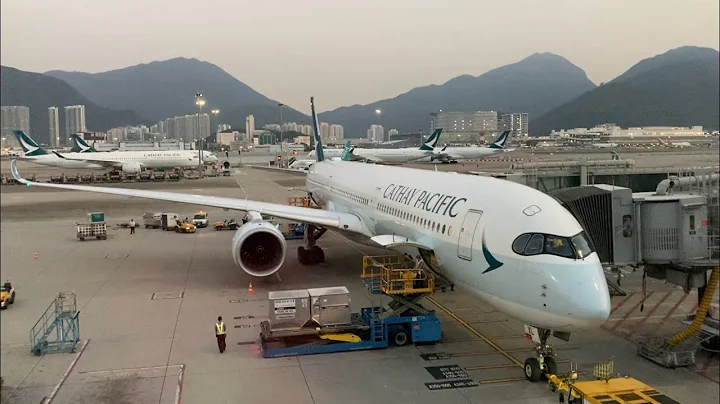 國泰航空 CX826 香港 HKG ✈️ 多倫多 YYZ 經濟艙 ［飛行紀錄 Flight review] - 天天要聞