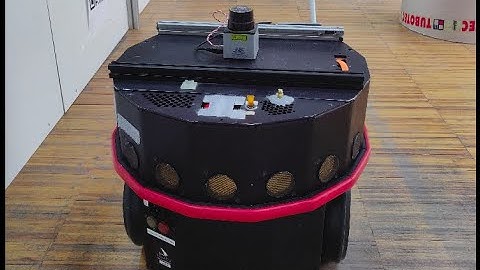 QR Code Reading Logistics Robot Demo