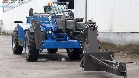 Rough Terrain Forklift vs Telehandler: What’s the Difference?