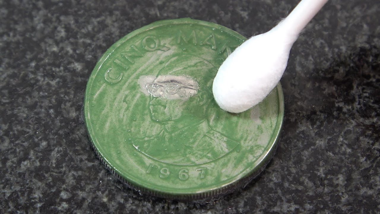 9年前、東京ディズニーランドで売っていた“お土産”→全力で磨いてみたら……「スゲー！」 “衝撃の仕上がり”に「同じものとは思えん」（1/2） |  ディズニー ねとらぼ