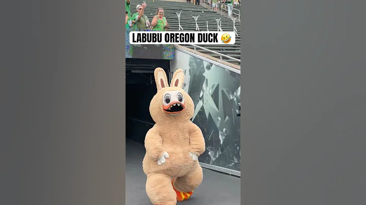 Oregon mascot in a Labubu costume 😂 (via BriAmaranthus/X)