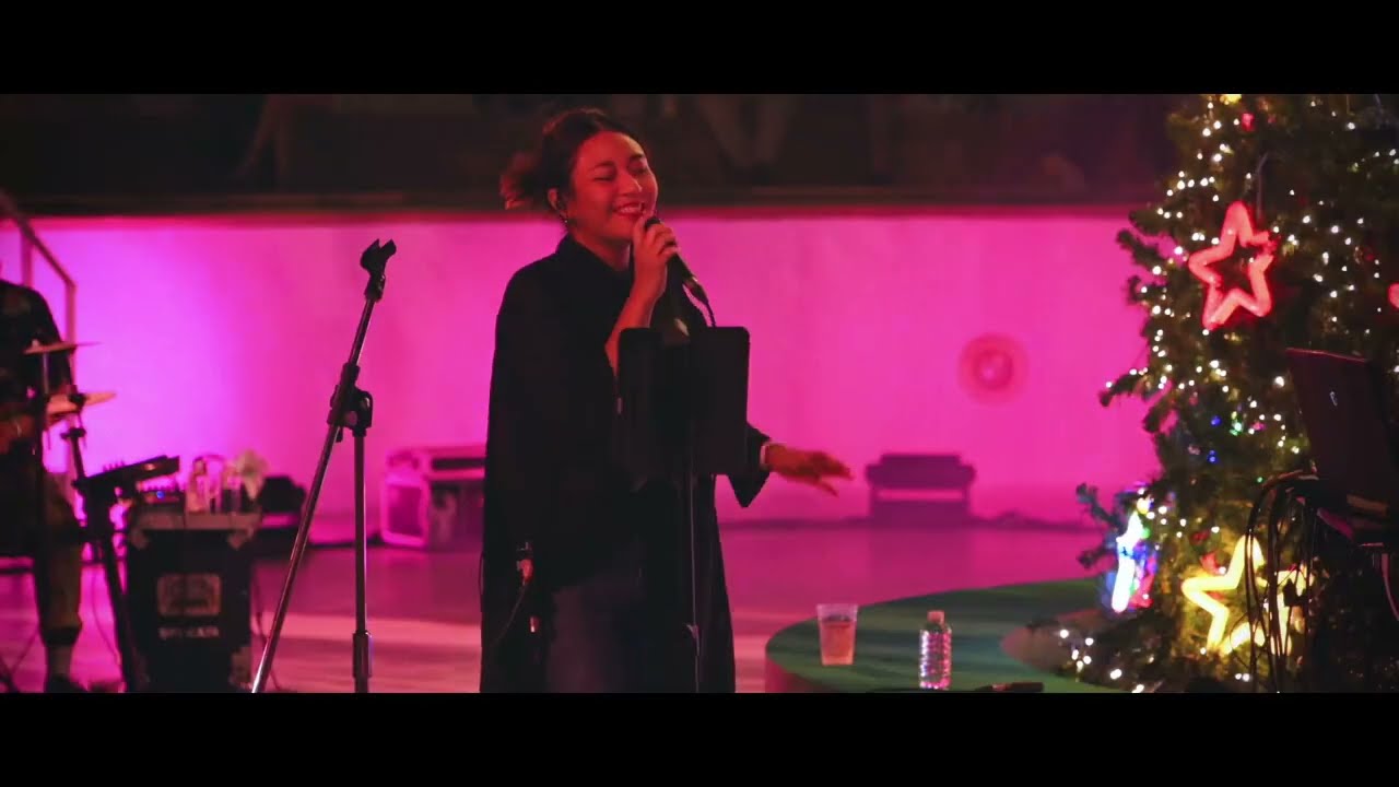 Funky Wah Wah : Dance With Love Ft. Ploy HERS @Spacebeat