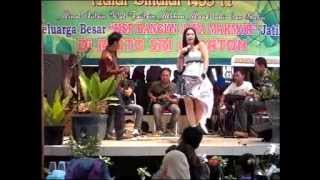 Download Lagu Ini Rindu  Elly Melodia \u0026 Dr.Asriyanto MP3