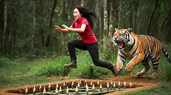 Tiger Attack While Building Emergency Shelter – My Worst Solo Survival Day