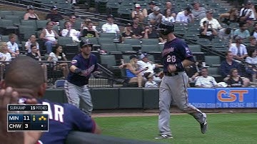 MIN@CWS: Santana hits infield single to plate Fryer