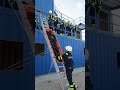 Aprende tareas de rescate en altura o en incendios en el campo de prácticas de UNIVERSAE. 🦺