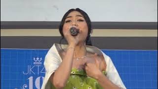 Sisca Saras 'Berdebar' di JKT48 10th Anniversary Tour Surabaya 25-06-2022