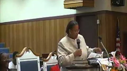 PASTOR LISA M. WATSON SINGS I WON'T COMPLAIN