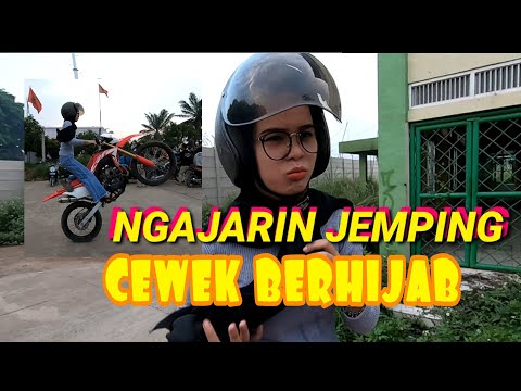 NGAJARIN JEMPING CEWEK BERHIJAB !!