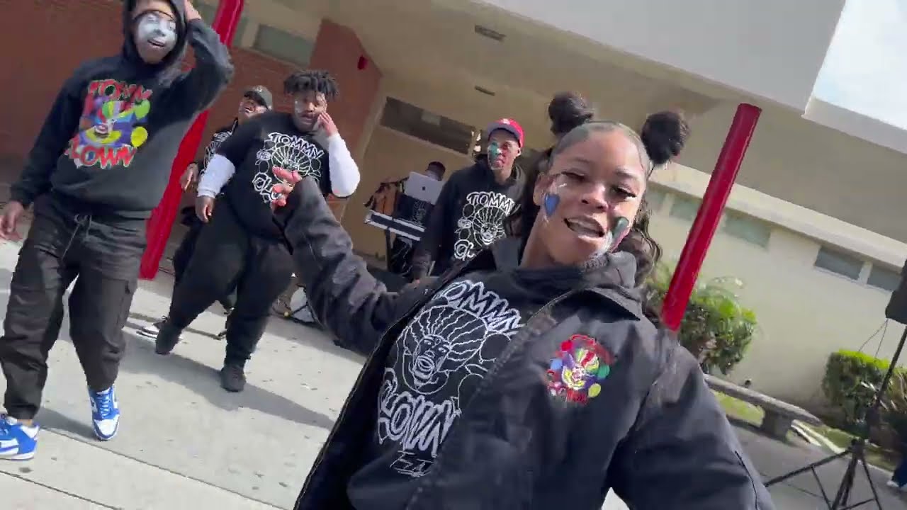 👀Lakewood High Been Waiting For Tsquad😂‼️