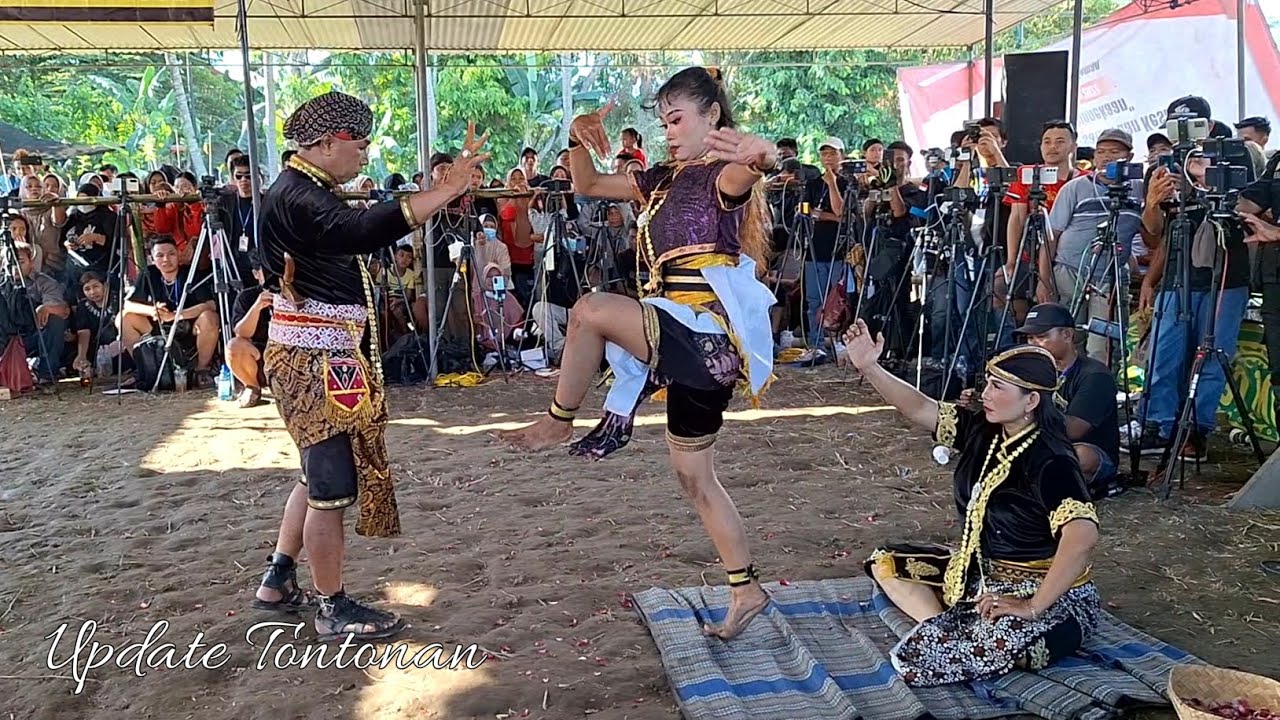 Youtubere Ngumpul || Jathilan Putri Sekar Taji