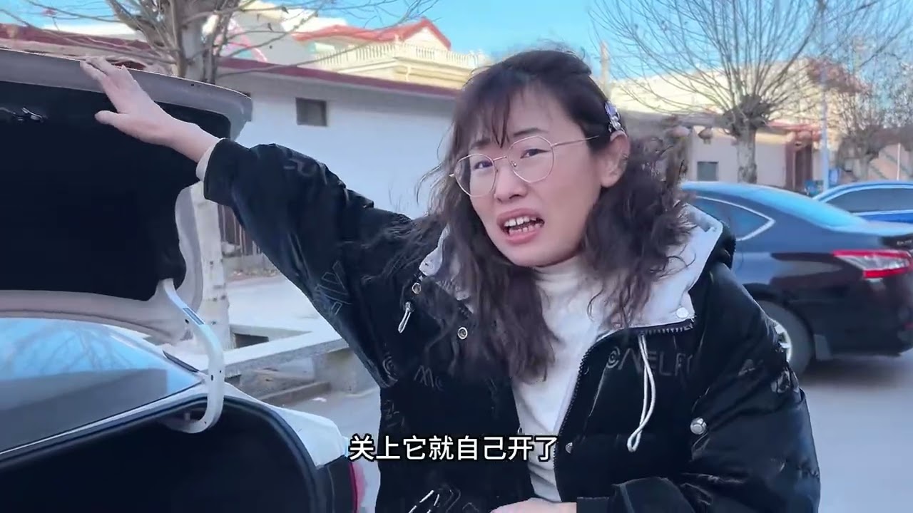 忽悠媳妇车坏了，看看能不能坑点零花钱 #神奇的闲鱼 #夫妻日常搞笑 #整蛊 #一定要看到最后