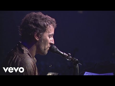 Bruce Springsteen &amp; The E Street Band - Spirit in the Night (Live In Barcelona)