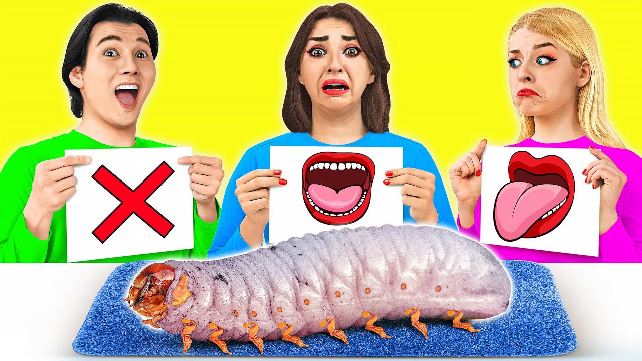 काटने, चाटना, या कुछ भी नहीं चुनौती | शरारत युद्ध Multi DO Food Challenge