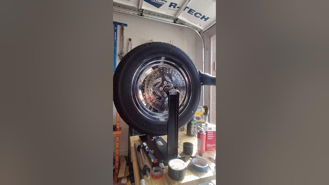 Using the Harbor Freight motorcycle tire balancer to balance Harley