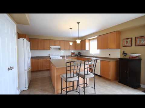 27 Fiddlehead Crescent Waterdown, Ontario