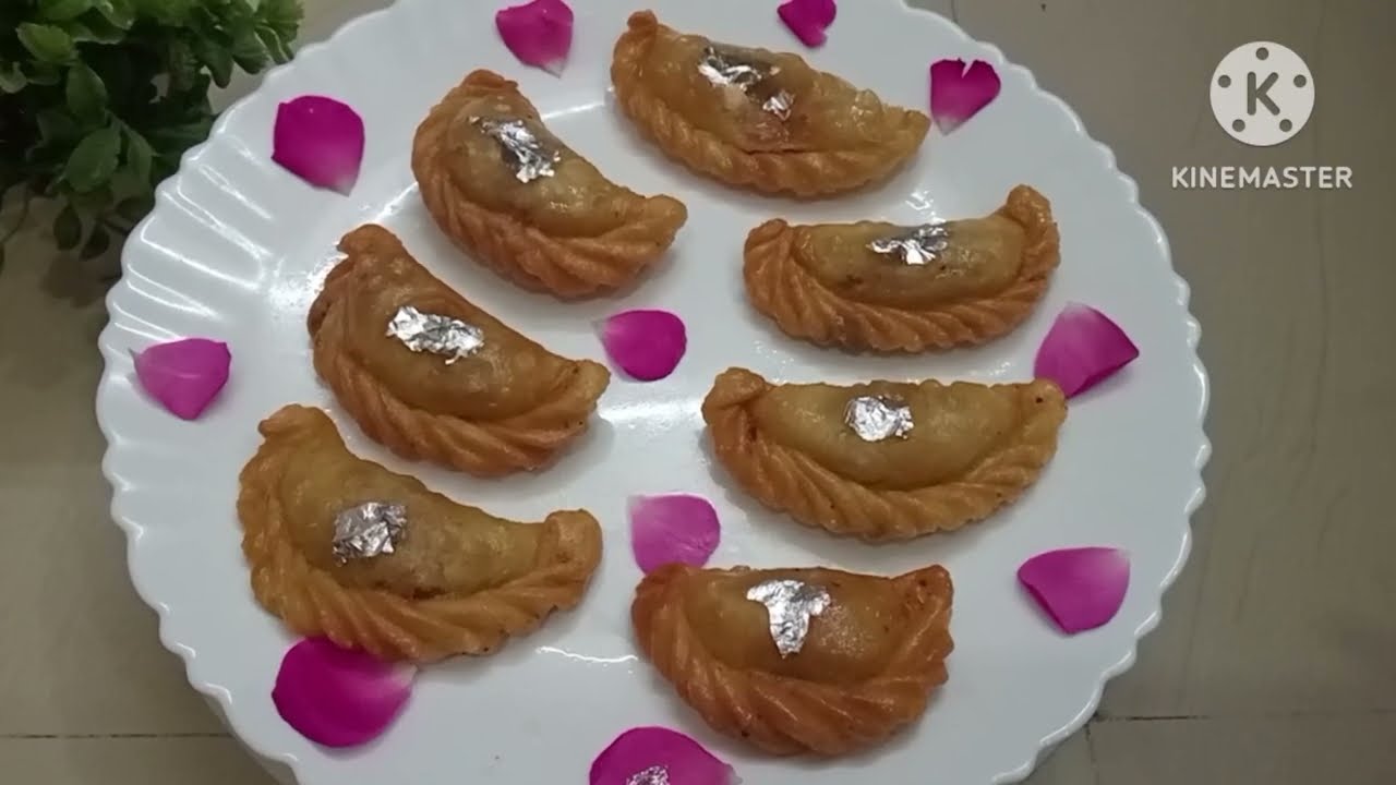 Mawa Gujiya kaise banaen  | How to make Mawa gujiya  #gujiya  #youtube #Noor Ammi ke easy recipes