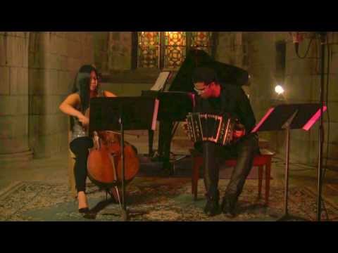 Astor Piazzolla - Libertango (Wendy Law, cello & JP Jofre, Bandoneon)
