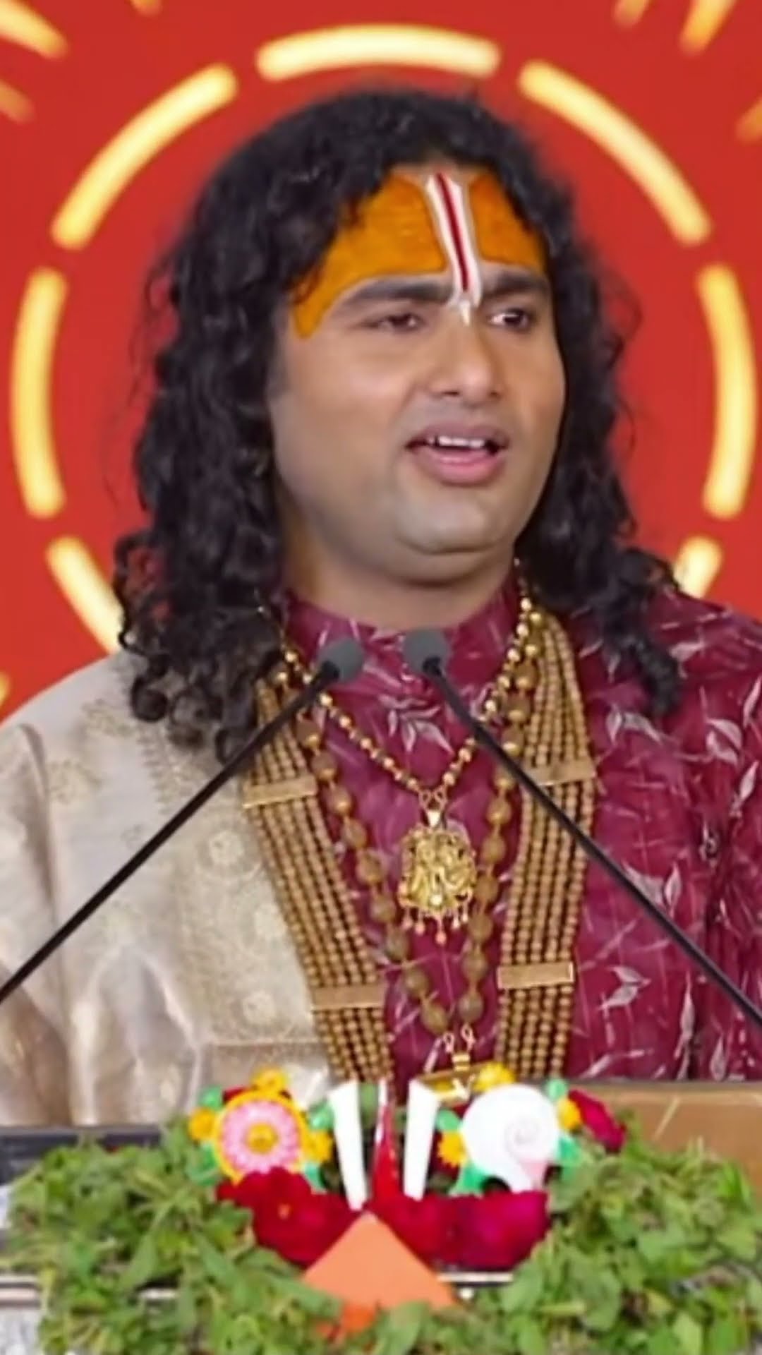 प्रेमानंदजी का विरोध करने वाले लोगों के लिए क्या बोले श्री अनिरुद्धाचार्य जी महाराज