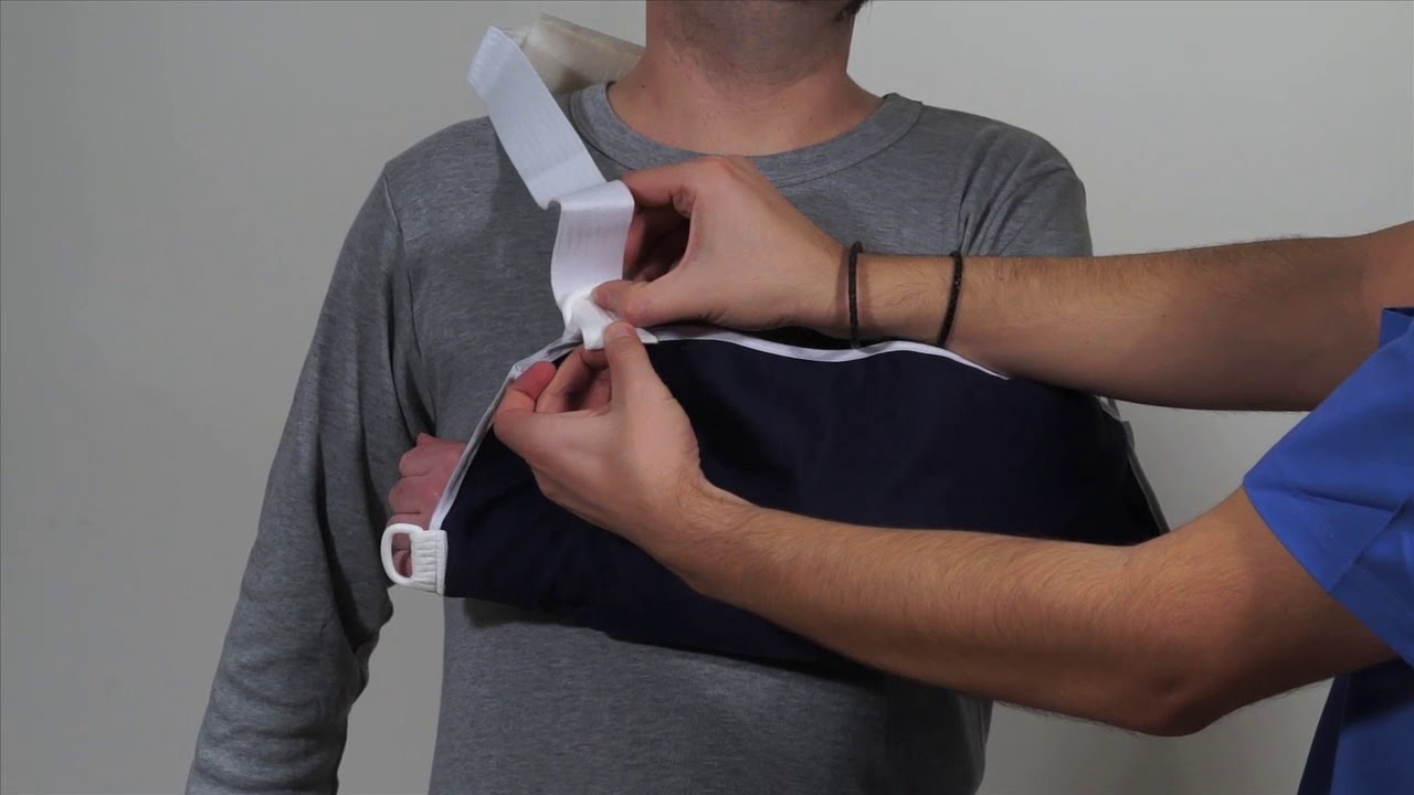 Cómo poner el cabestrillo inmovilizador de hombro resistente YouTube Cómo poner el cabestrillo inmovilizador de hombro resistente YouTube