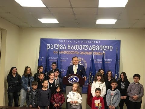 ნათელაშვილი საჯარო სკოლებში მოსწავლეებისთვის უფასო ერთჯერად კვებას მოითხოვს