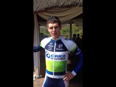 video-of-daryl-impey-at-valverde-eco-hotel-having-breakfast-with-the-team-europcar-sa