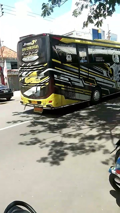 Bus basuri#MARGO MULYO#Parkiran Sunan Ampel