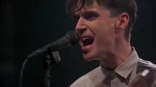 Talking Heads - Burning Down The House (Live)