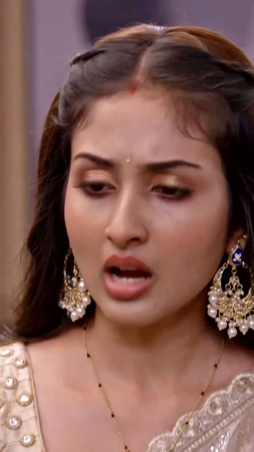 Parineetii | Parvati को मिला Prithvi का पता | Best Moments #ColorsTV